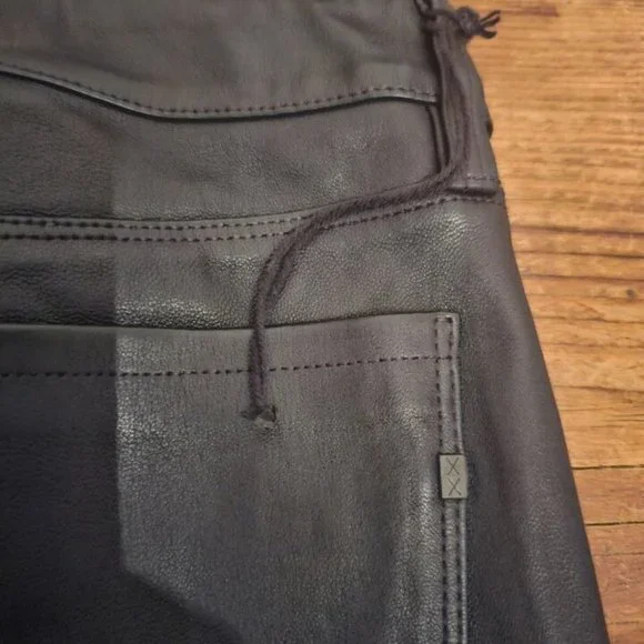 *GENETIC SHYA ZIP LEATHER CIGARETTE PANT COLOR NAVY/BLACK SZ 28 NEW WITH DEFECT - Picture 15 of 16